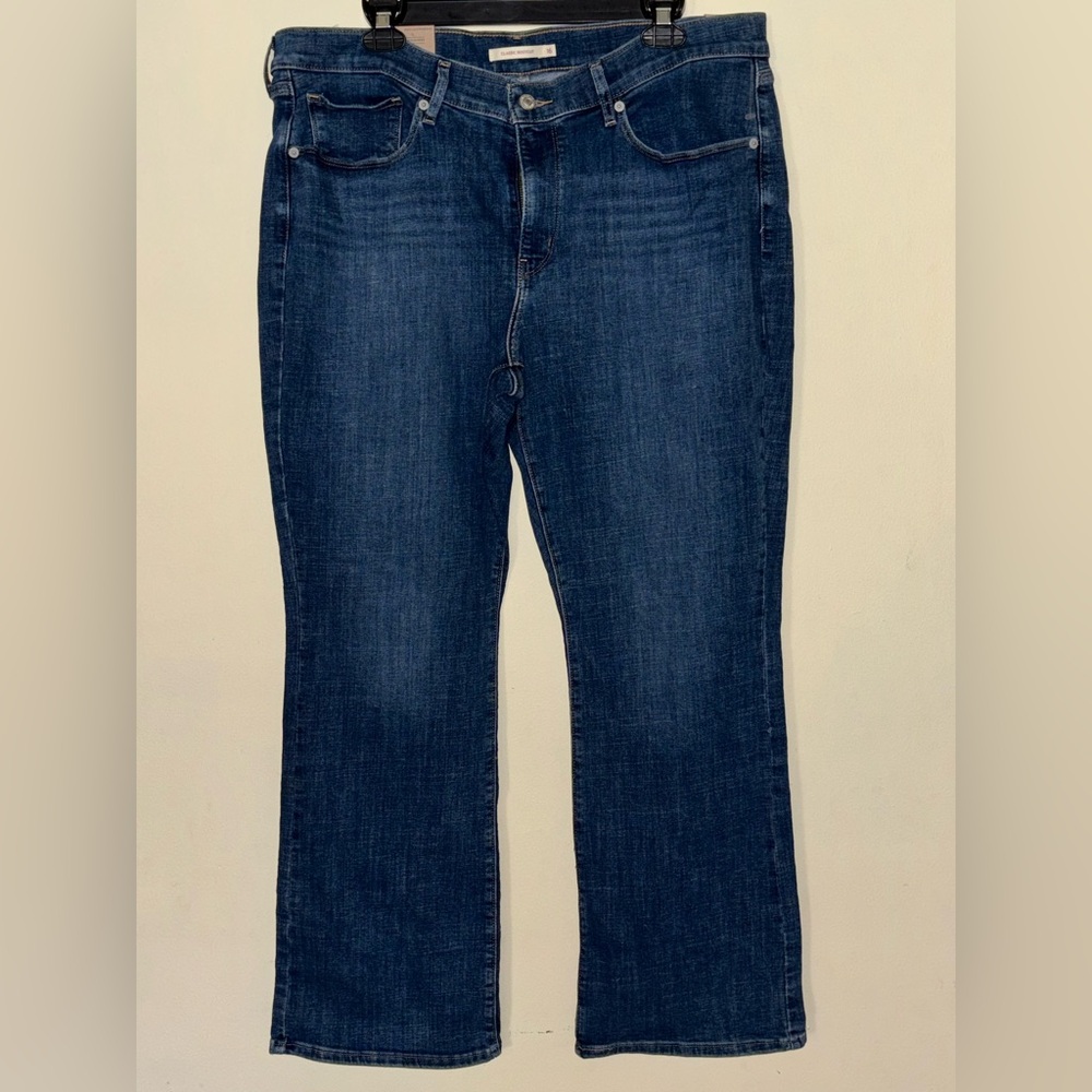 Levi’s Classic Bootcut Denim Jeans Women’s Size: 16 W33 L30